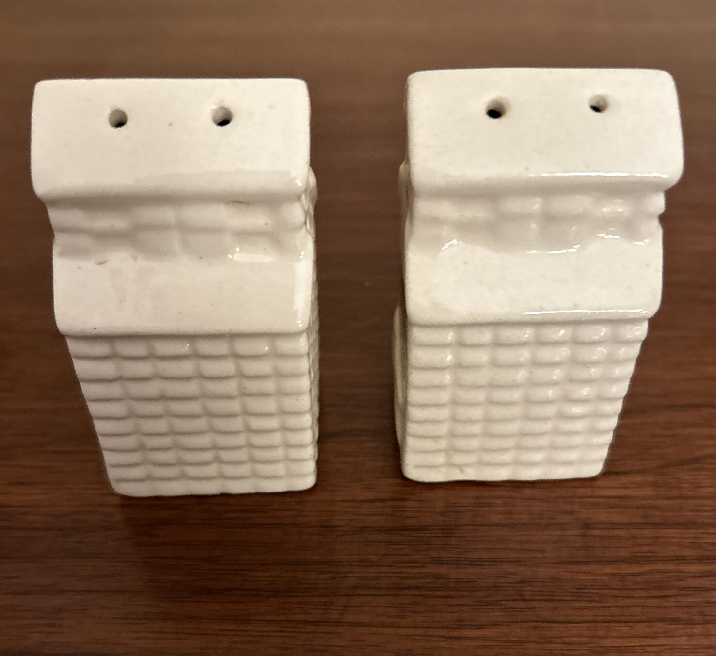 Vintage 1995 Alsen Farmers Elevator Salt & Pepper Shakers North Dakota