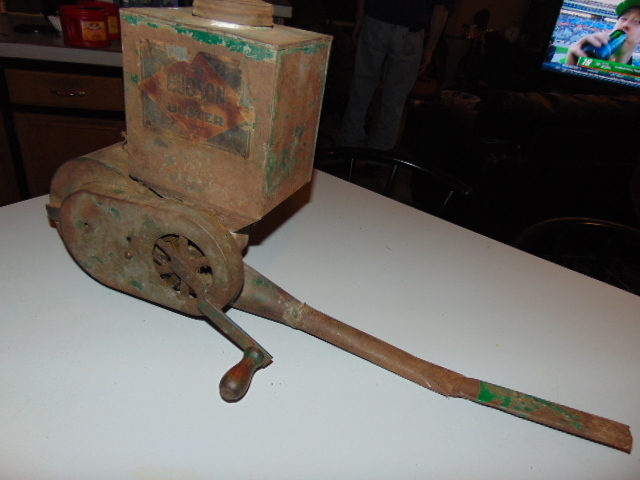 * Vintage Hudson Duster Sprayer No. 601 H. D. Hudson Mfg Co. Chicago