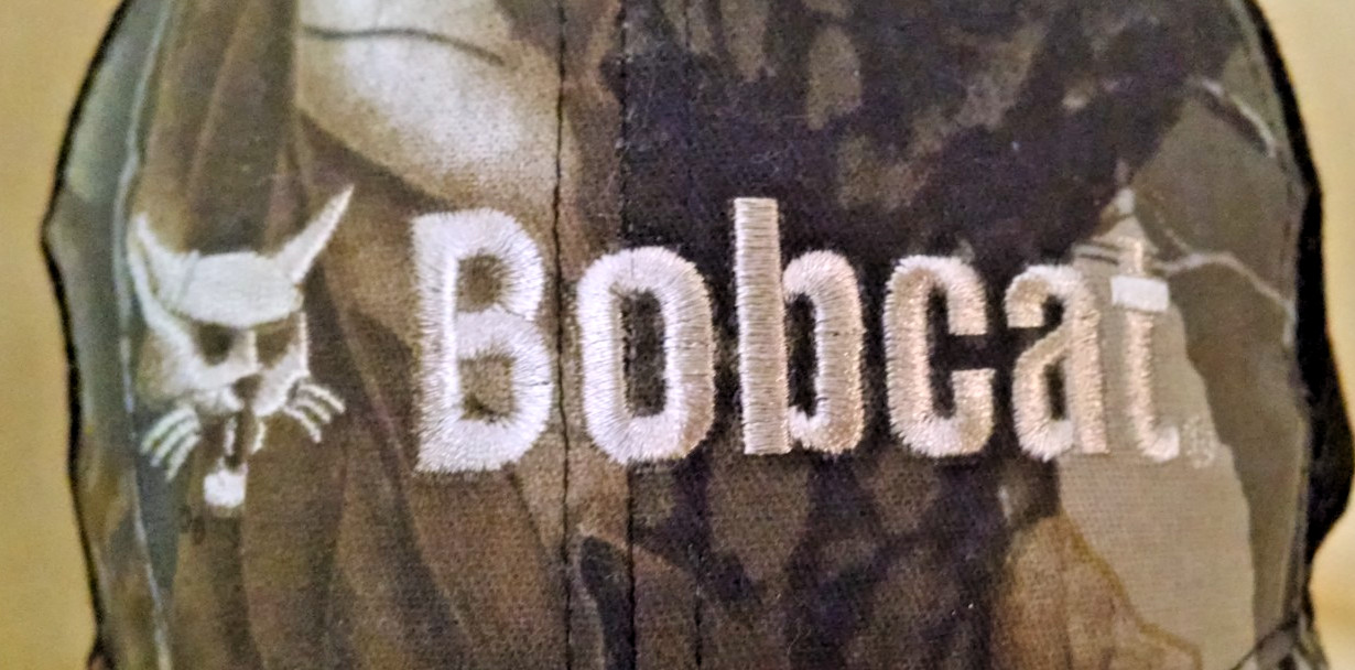 Bobcat Hat Baseball Ball Cap New Camouflage Camo Mesh Adj RealTree Hardwoods