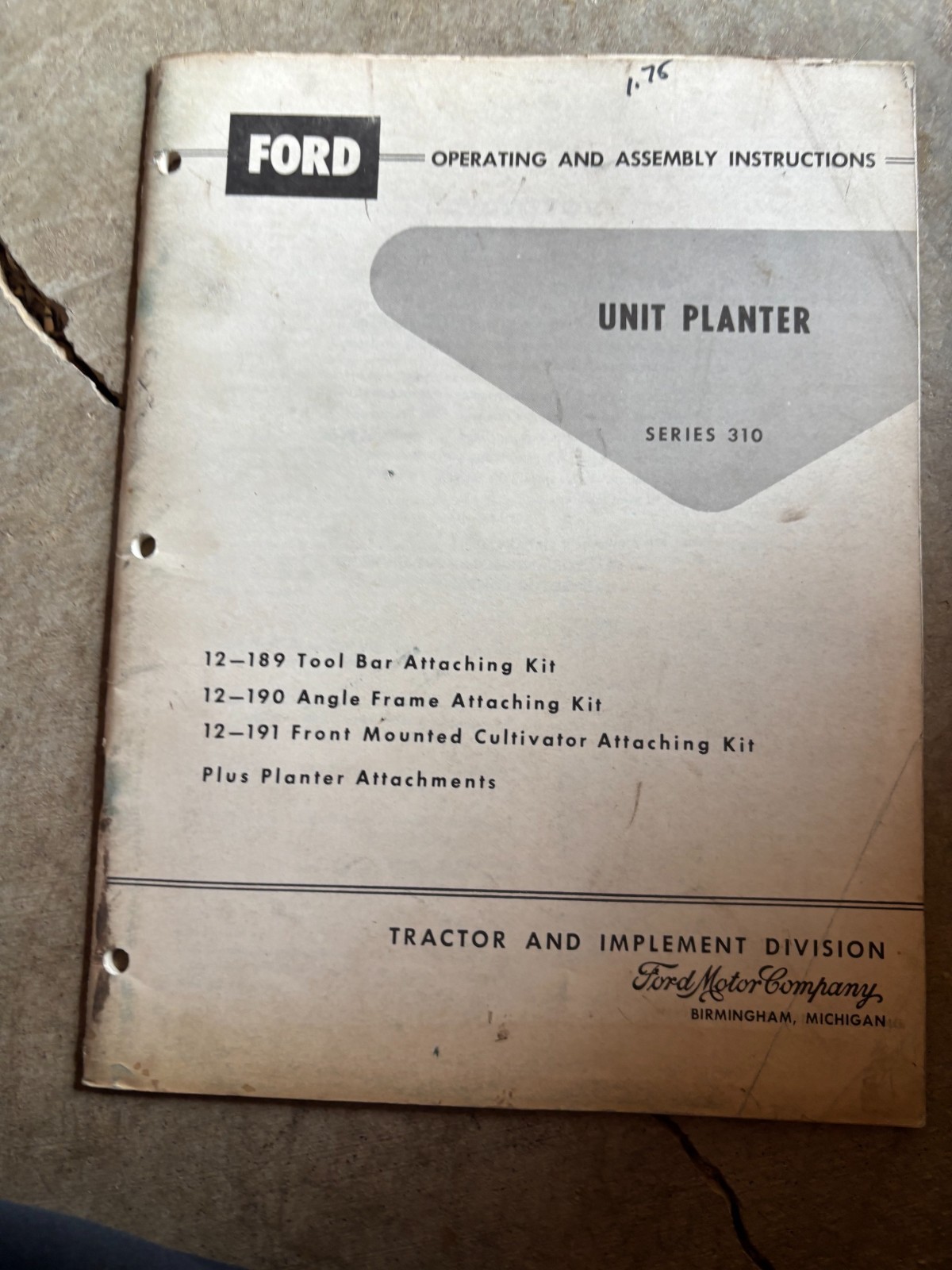 Ford Tractor 310 Unit Planter Operator&rsquo;s Manual AMIL26
