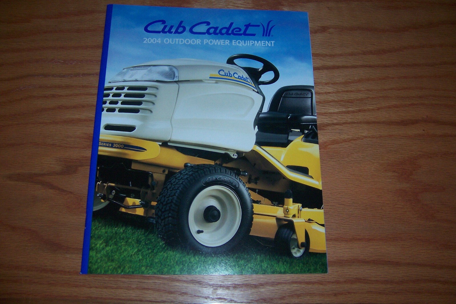 2004 CUB CADET OUTDOOR POWER EQUIPMENT LITERATURE #773-2800