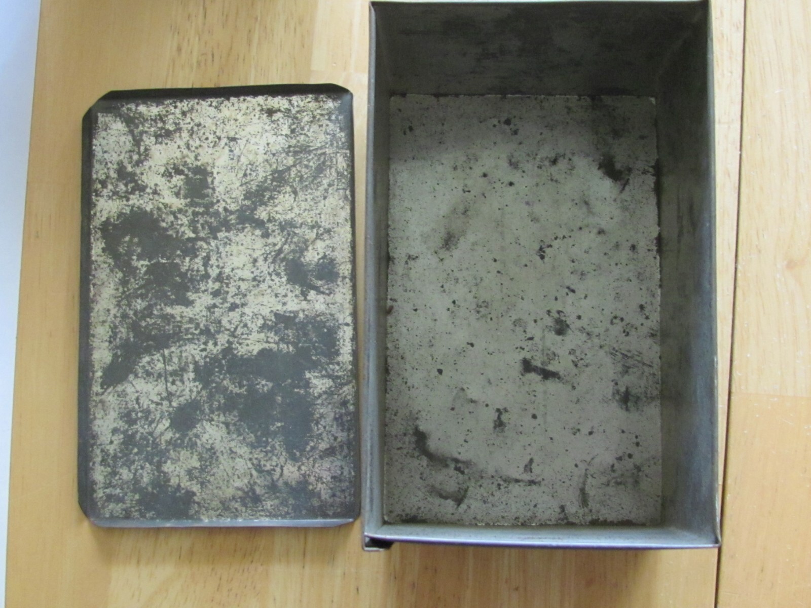 1920&rsquo;S EQUIPMENT PARTS TIN BOX CUTHBERT CO MINNEAPOLIS & WINNIPEG CANADA
