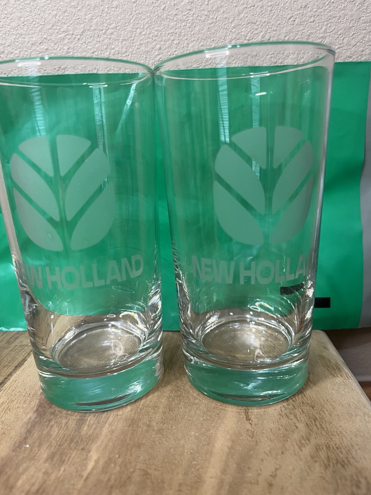 4-COLLECTIBLE ADVERTISING New Holland Farm Tractor Clear Drinking Glasses RARE