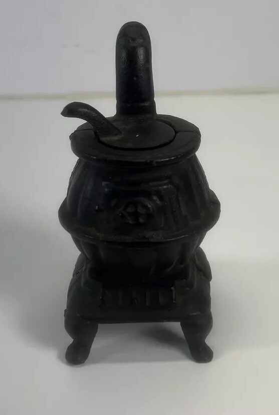 Black Pot Belly Stove Cast Metal Salesman Sample Rare & Hard to Find Retro