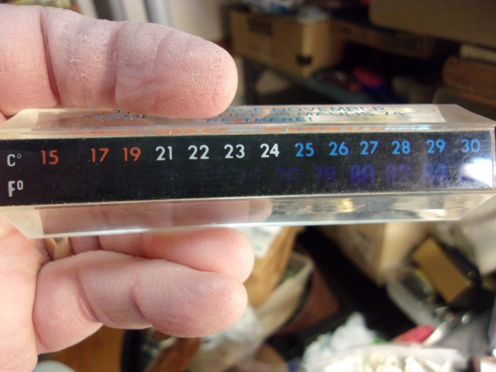 NEAT OLD VTG ACRYLIC? SALES CONTEST(?) PAPERWEIGHT « KUBOTA (TRACTORS) MAUI 1982 »