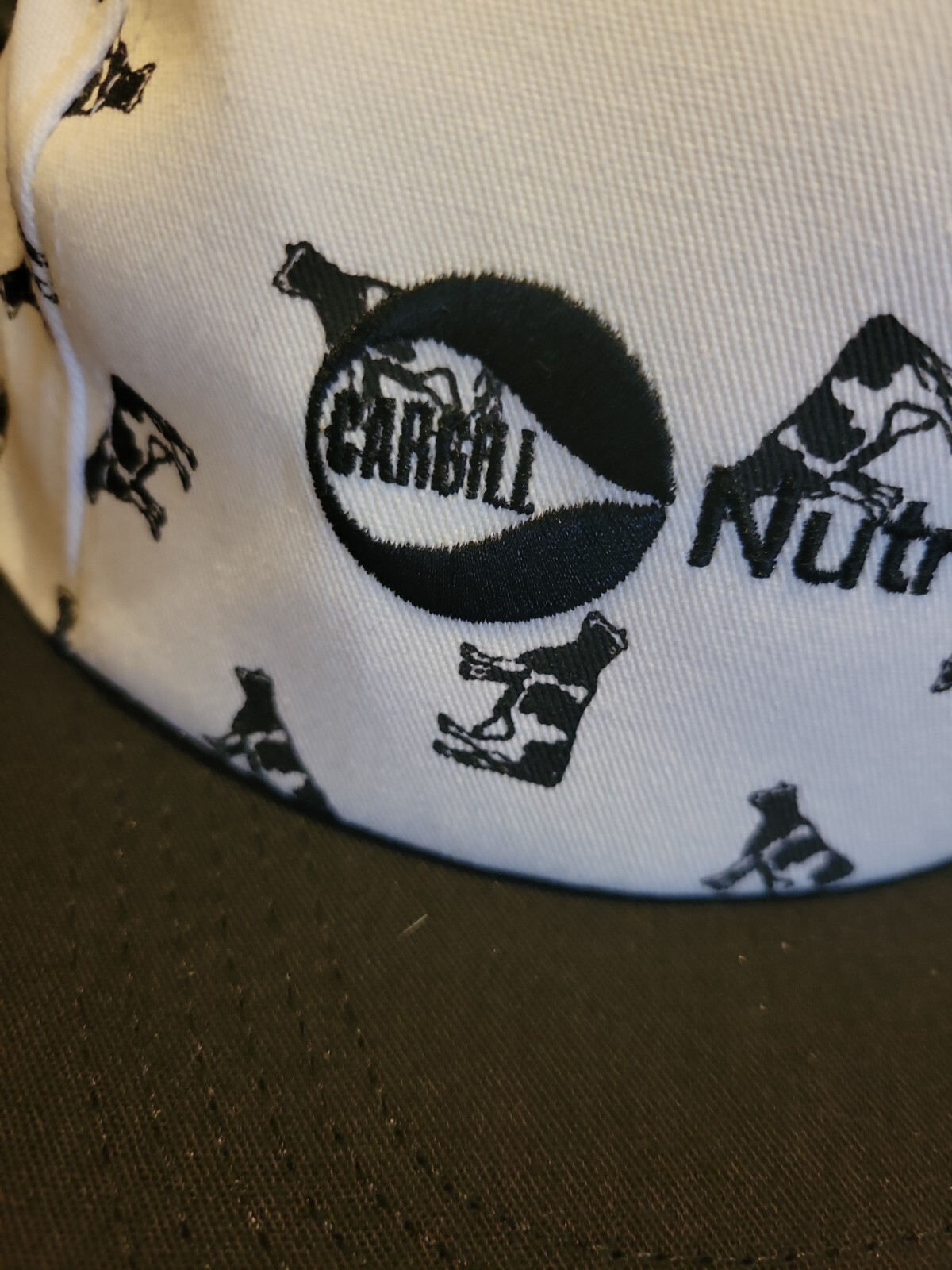 1980s CARGILL NUTRENA FEEDS SNAPBACK BASEBALL CAP