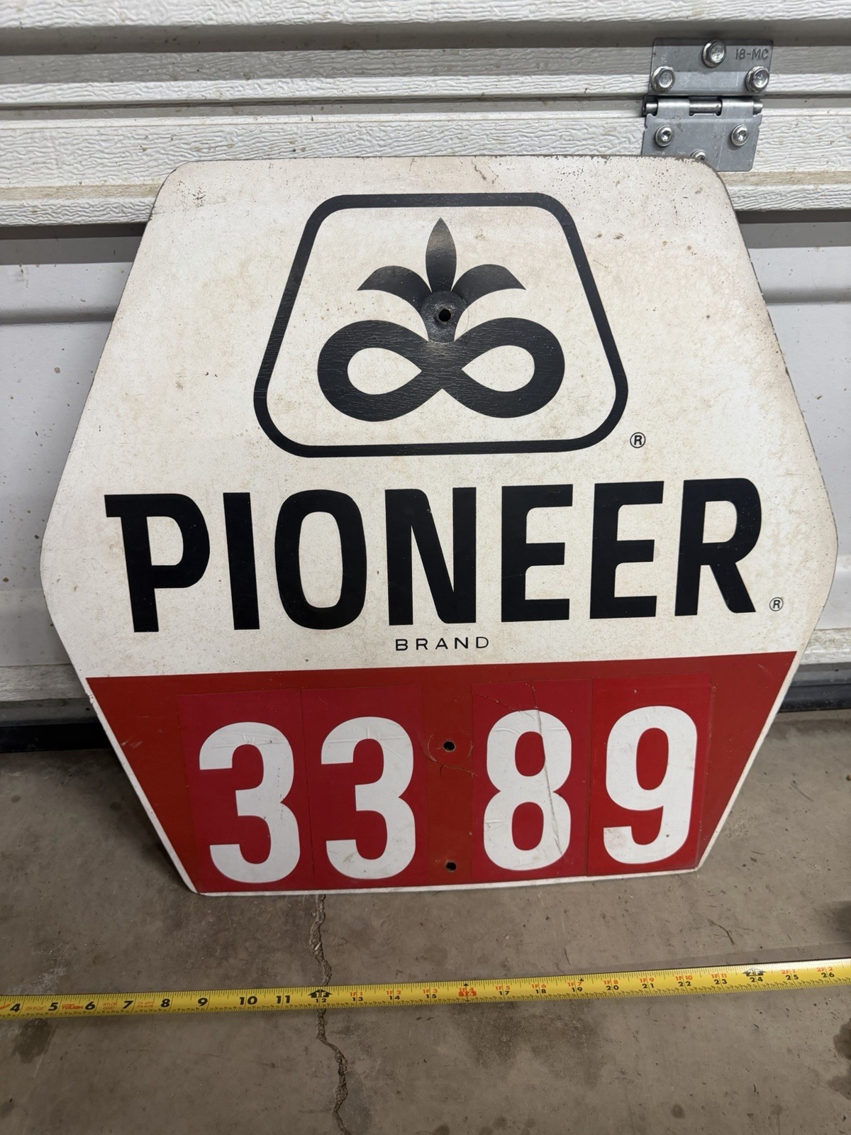 Pioneer Fiberboard Agricultural Farming Sign Numbered At 3389
