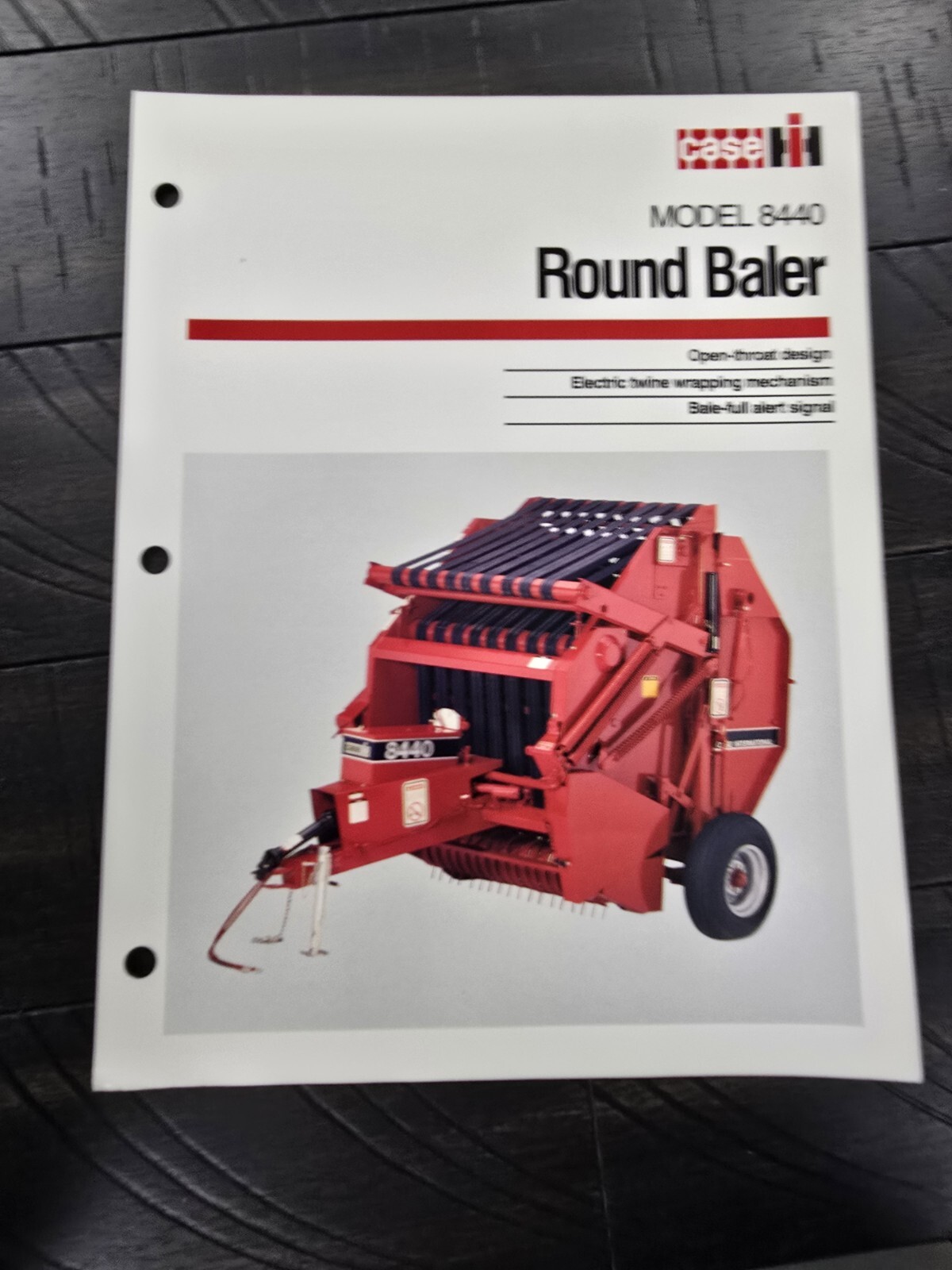 1990s 8440 Round Baler Dealer Spec Sheet Case IH International Harvester