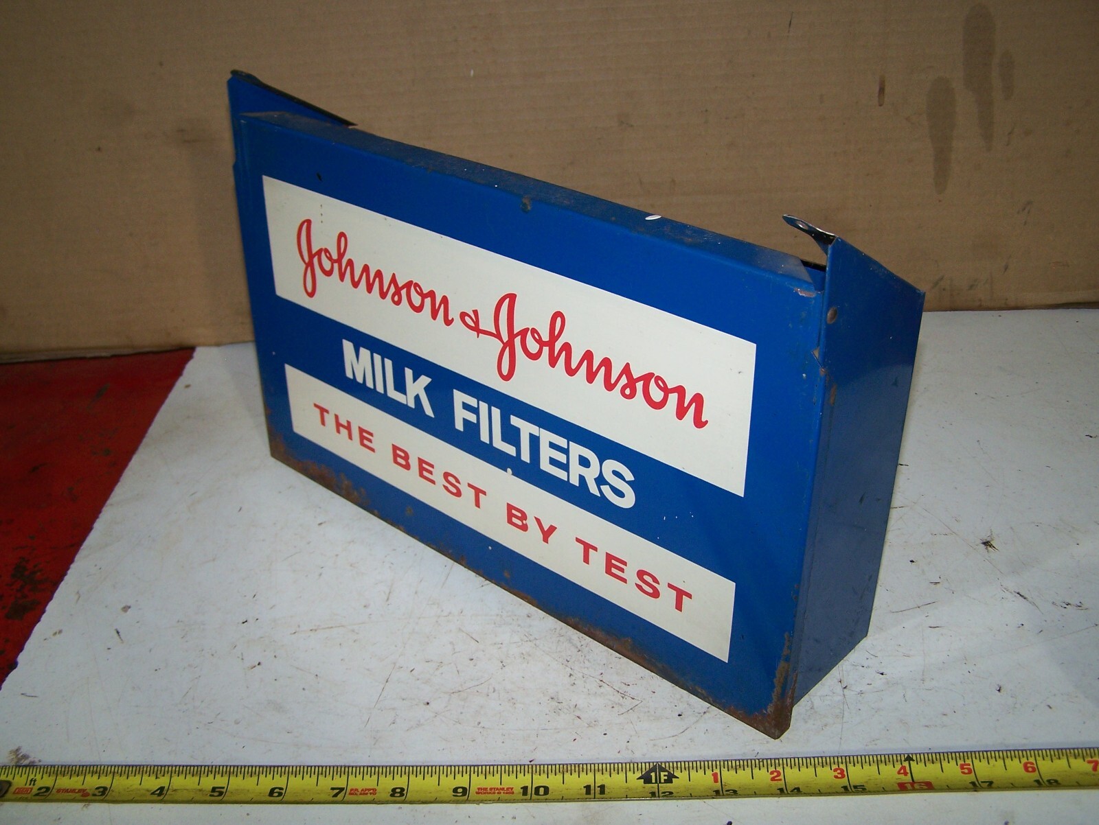 Johnson & Johnson Milk Filter Hanging Steel Box Milkhouse Dispenser Flip Top WOW