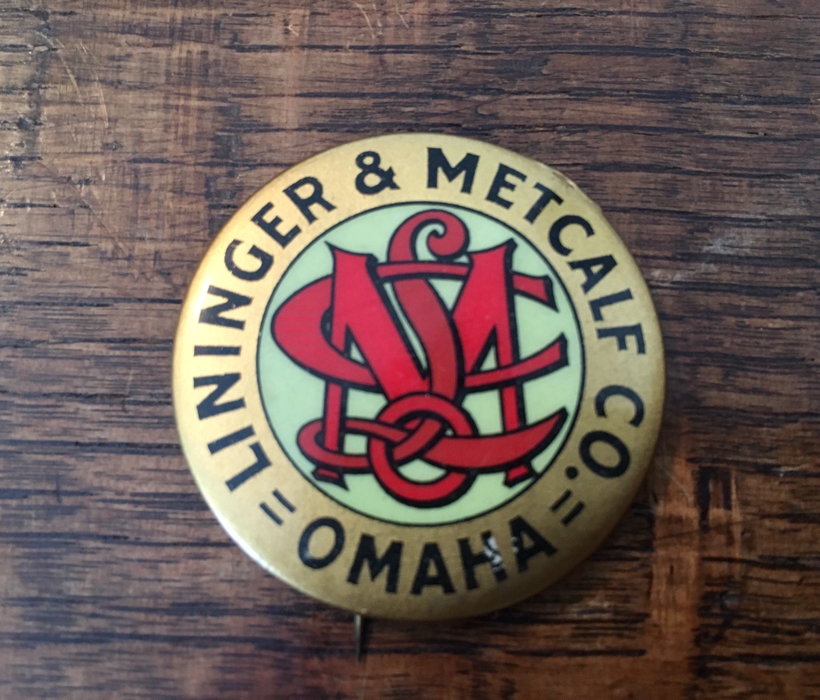 Lininger & Metcalf Co 1 3/4” Pinback Omaha Nebraska NE Hit Miss Gas Engine Farm