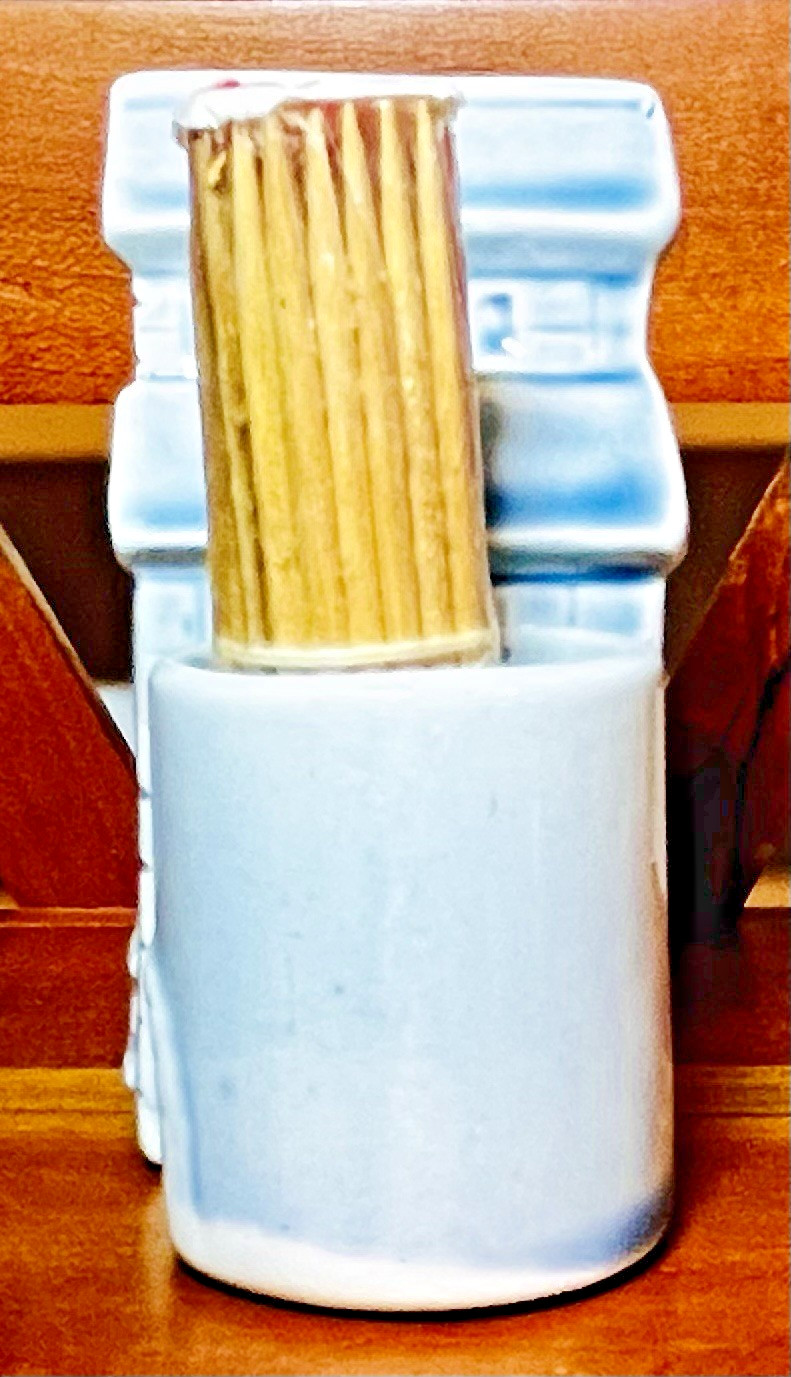Vintage Beckner FARM Services ROSSVILLE, IL Toothpick Holder