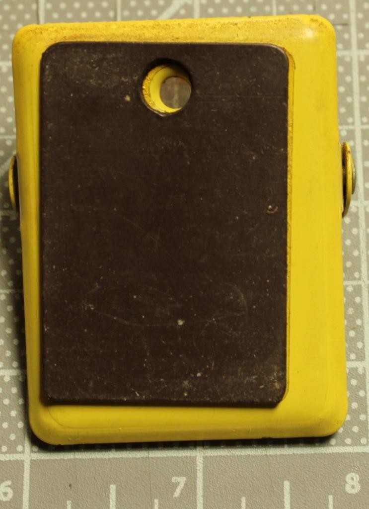 The Farmers Grain Co Piper City IL Magnetic Back Spring Loaded Paperclip Shlf3B2