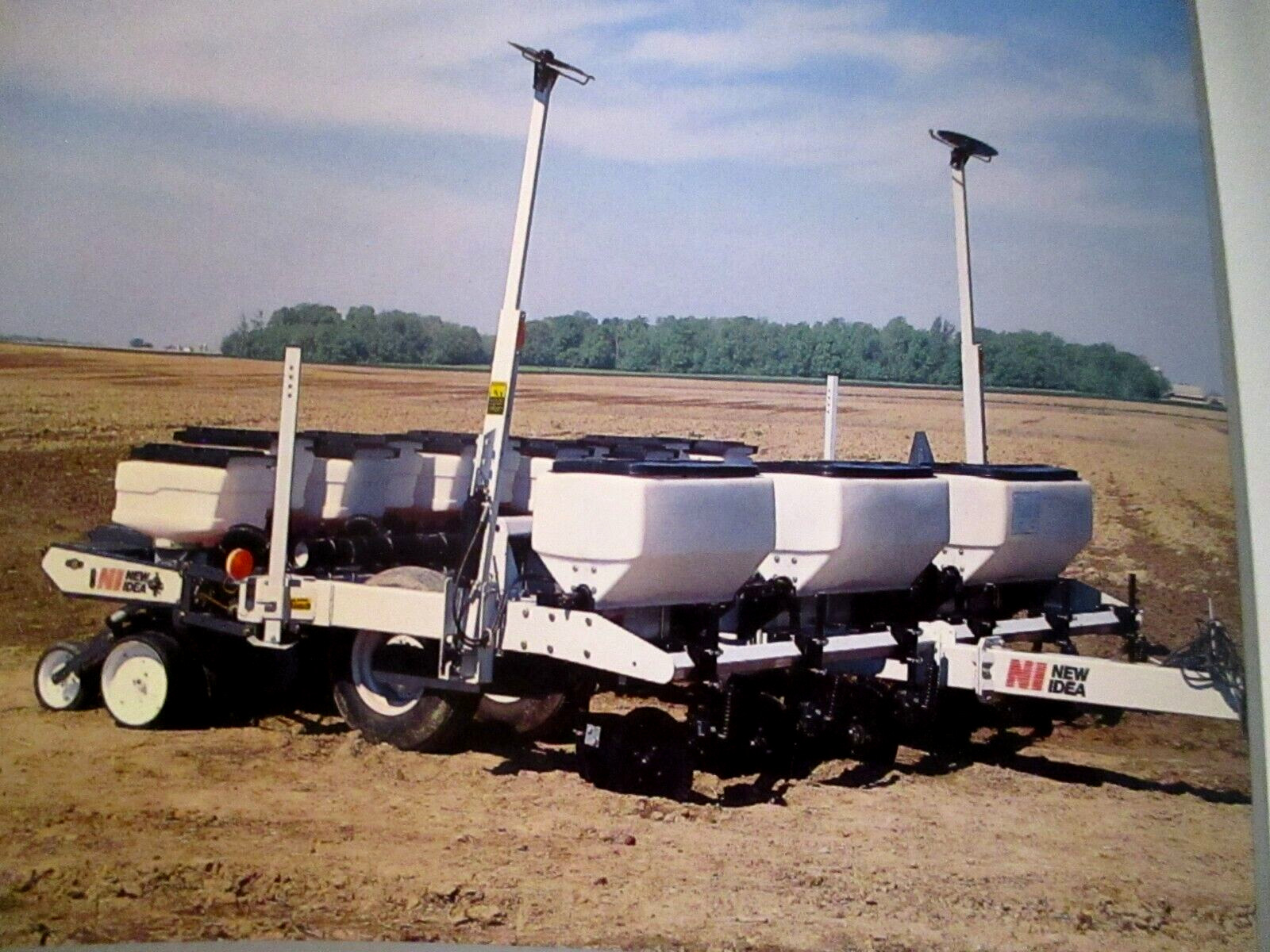 *New Idea 9000 Air Series Planters Dealer Advertising Sales Brochure Literature