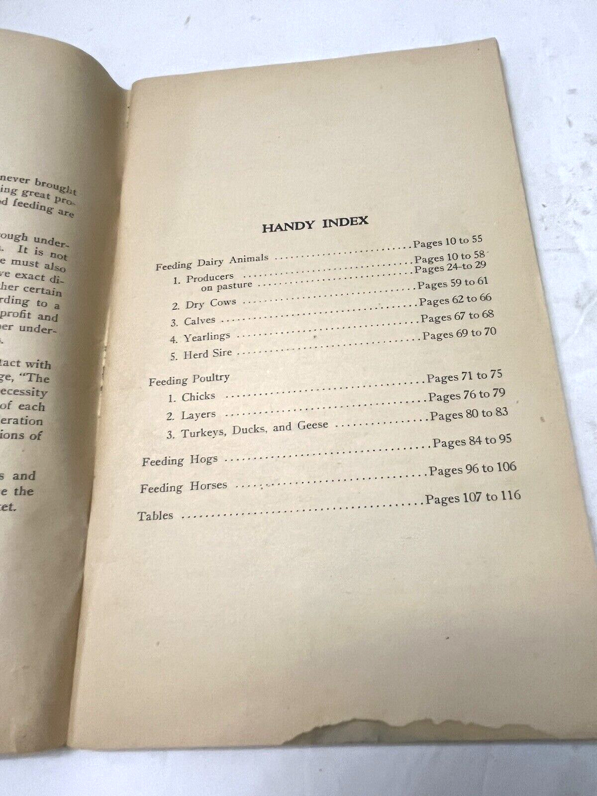 Hoards Booklet LOT Common Ailments Dairyman Feed Guide Farm Animals Cow Pig VTG