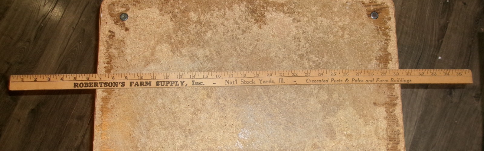 vintage robertsons farm supply natl. stock yards,il.36&Prime; wood yardstick good used