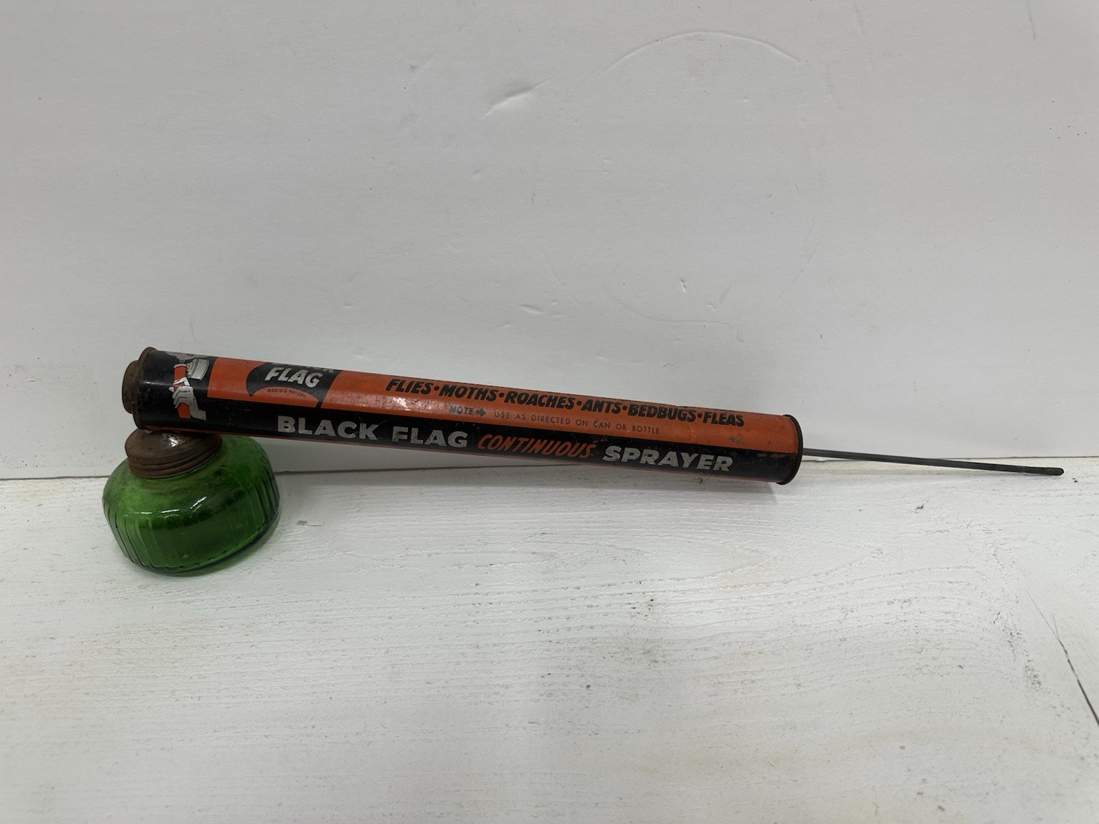Vintage Black Flag Continuous Sprayer With Glass