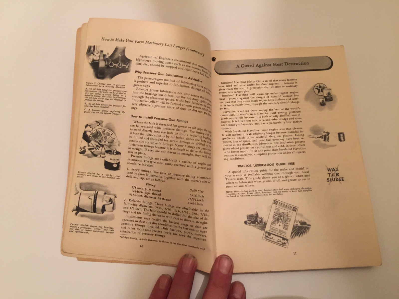1943 Texaco Oil Harvest Gold Texaco Farm Manual