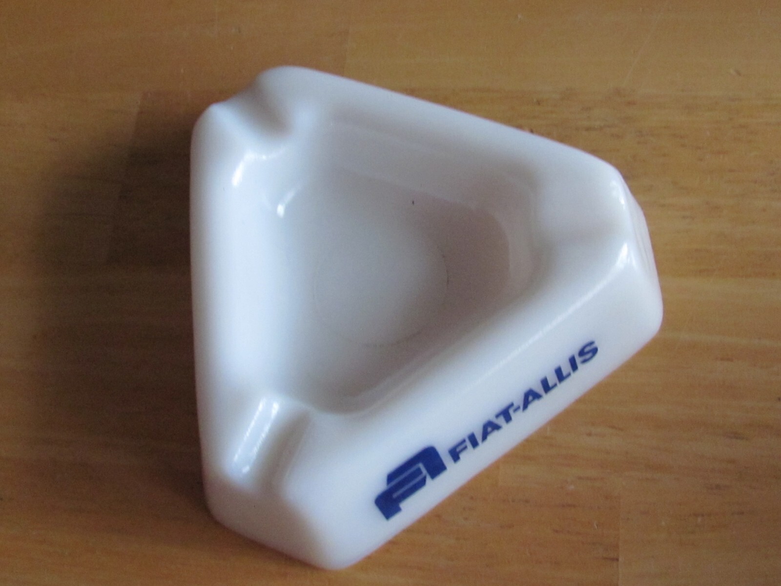 1970&rsquo;S FARM ADVERTISING GLASS ASHTRAY FIAT-ALLIS DOZER EQUIPMENT SPRINGFIELD IL