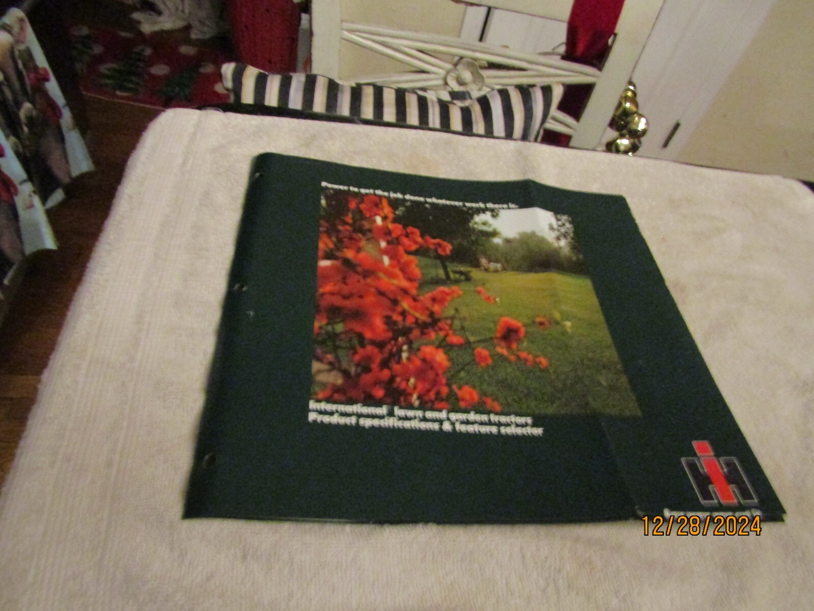 Vintage International Harvester Cadet Cub Sales Brochure Lawn & Garden Tractors