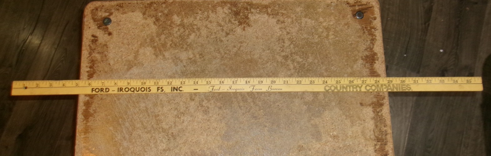 vintage ford-Iroquois FS inc. 36&Prime; flexible plastic yardstick in good shape used