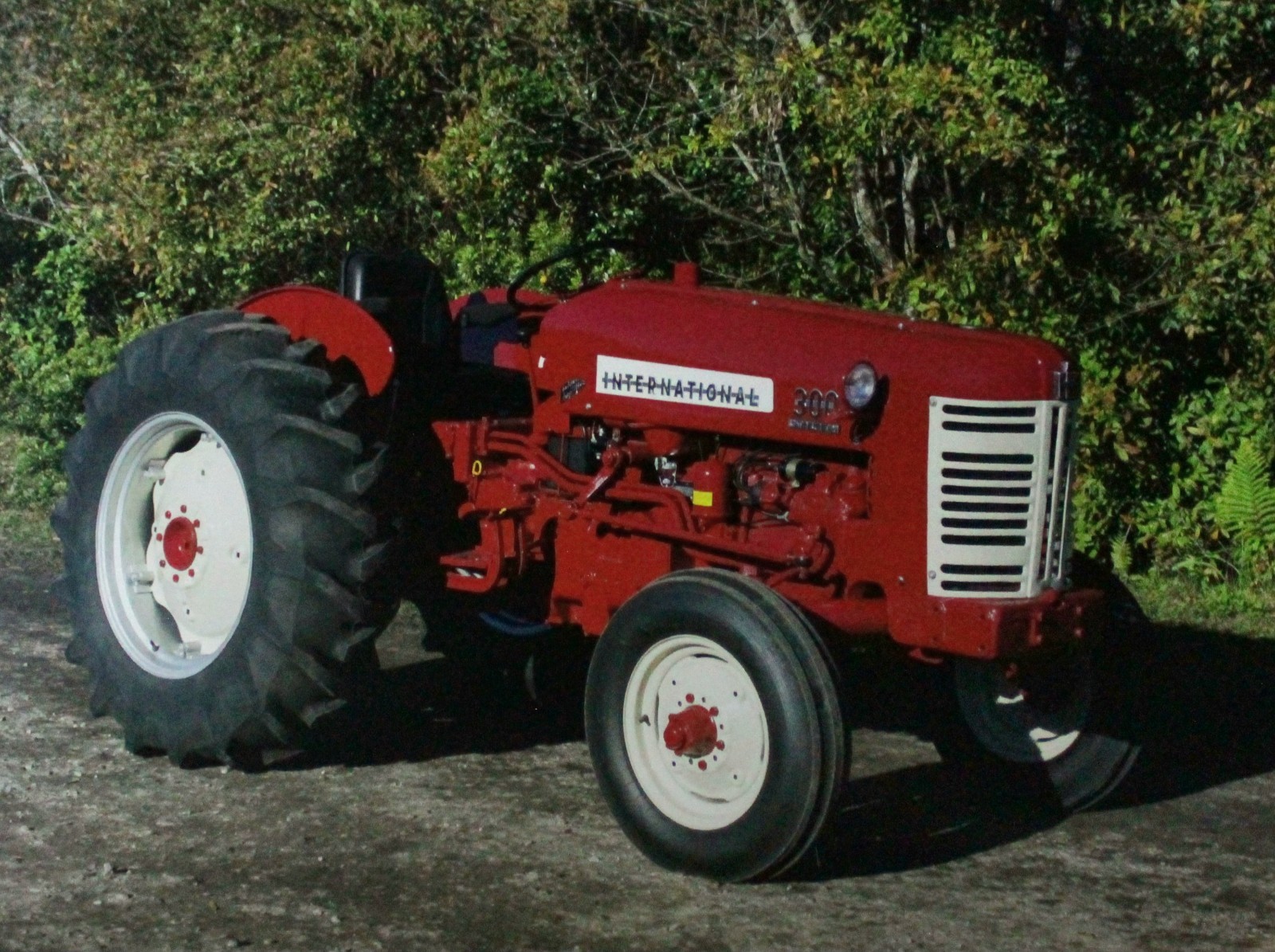 International Harvester IH Vintage Tractor Picture Wall Art Country Farm