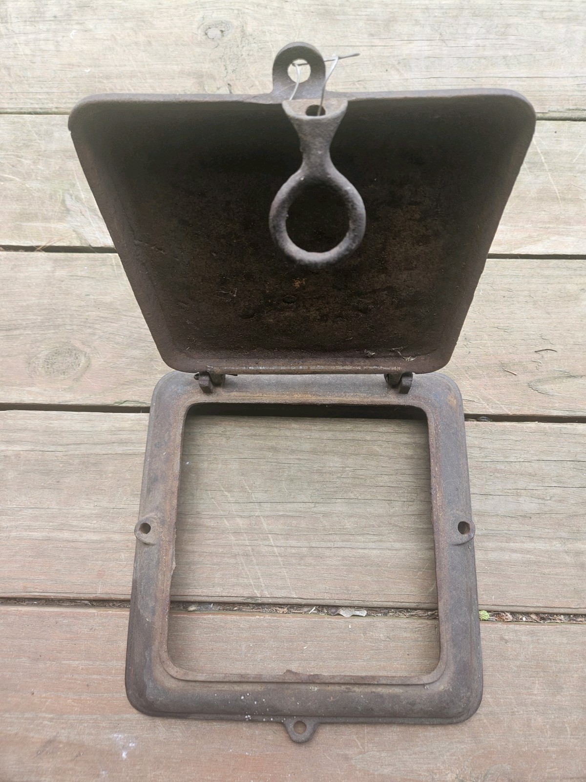 The Junior Hayes Pump Planter Cast Iron Lid for Corn Box Galva Illinois Vintage