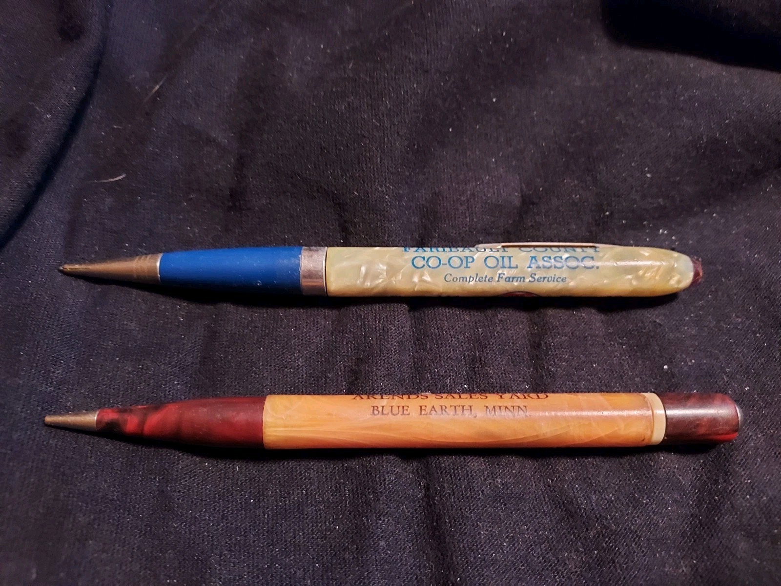 2 Advertising Pencils Arends Faribault County Co-Op Blue Earth Frost Minnesota