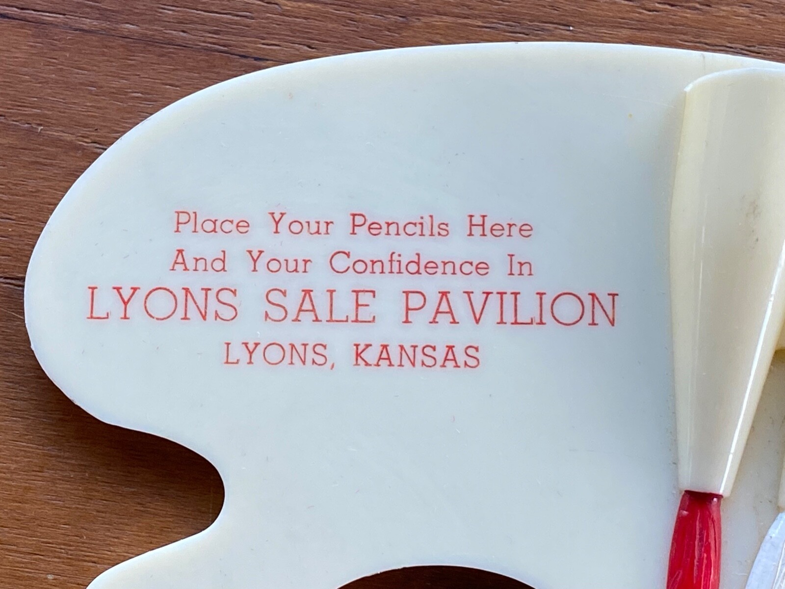 VTG Lyons Kansas Sale Pavilion Livestock Stock Yard Ag Advertising Pencil Holder