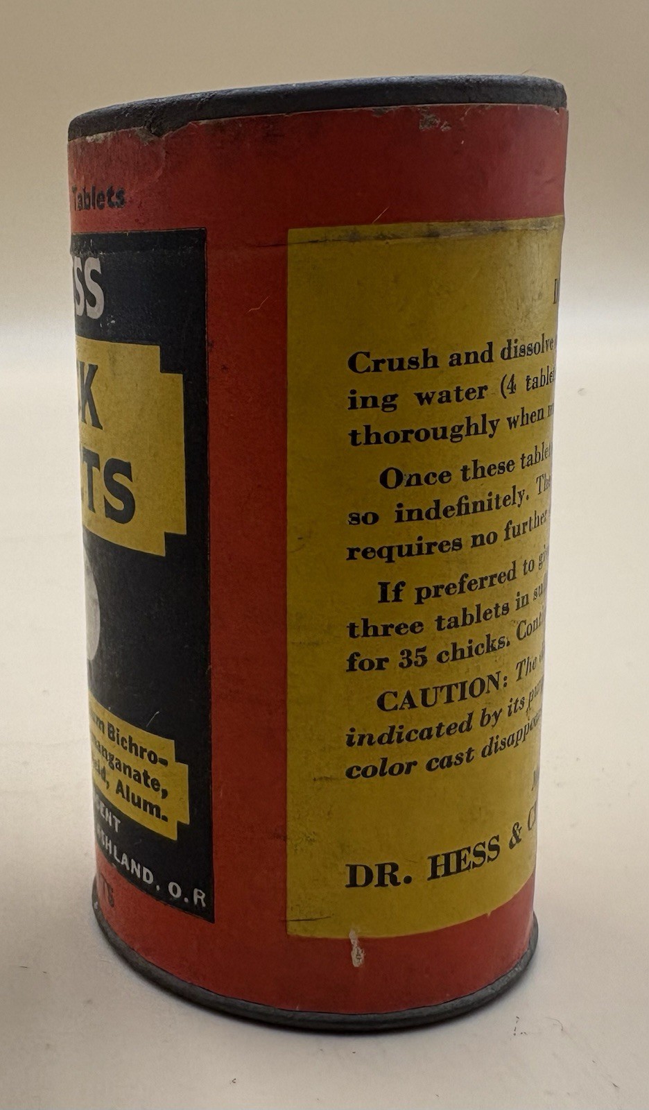 VINTAGE DR HESS CHICK TABLETS CONTAINER Hess & Clark Ashland Ohio Chicken