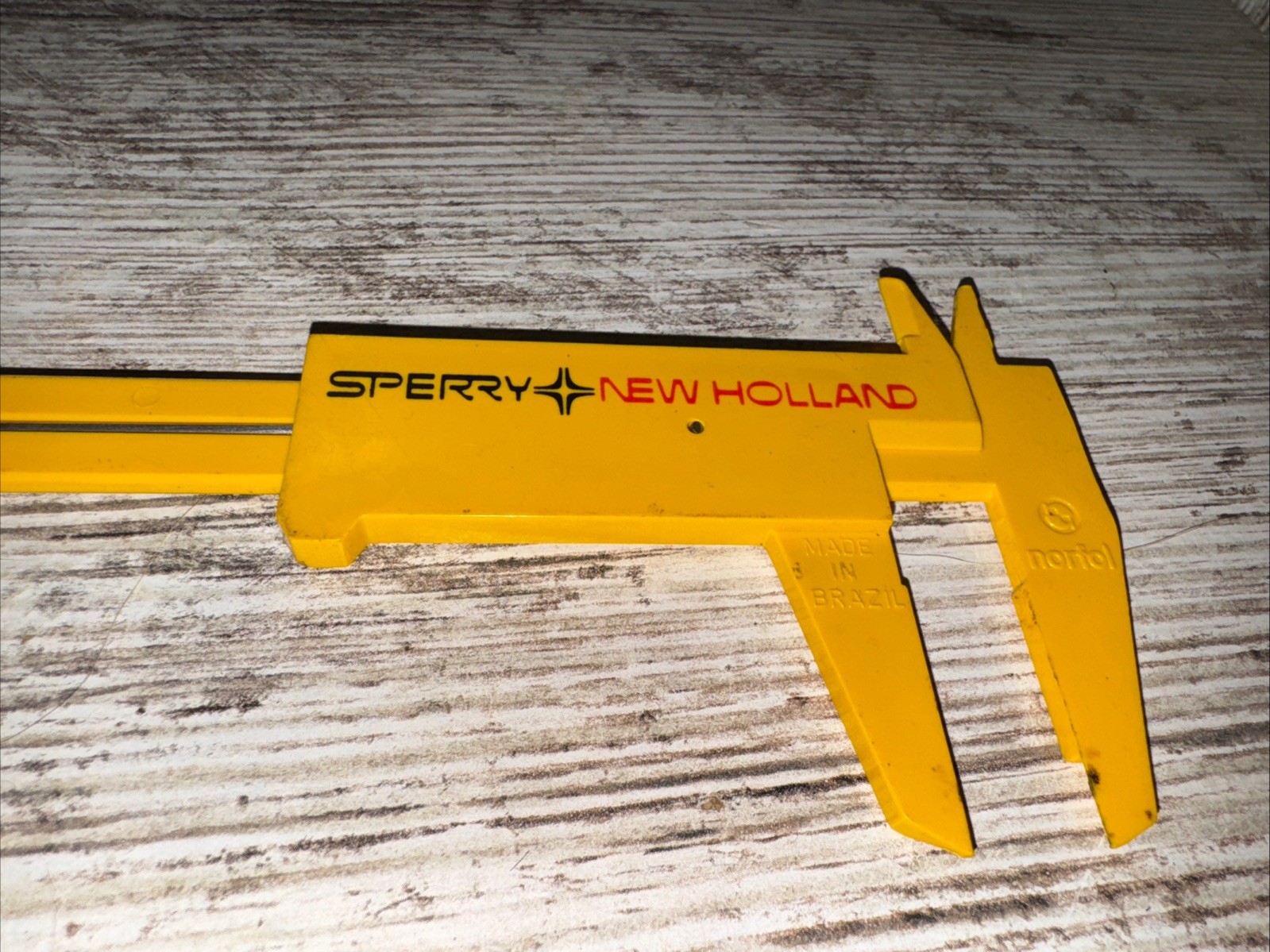 Vintage Sperry New Holland Sliding Caliper Plastic 1985 Winter Fix