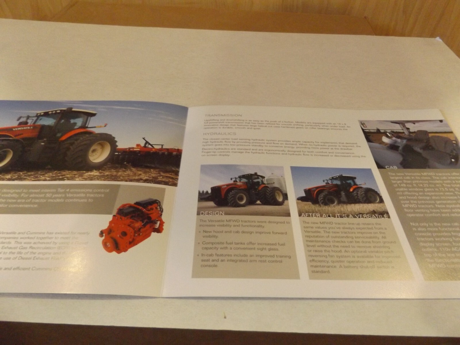 Versatile MFWD 260-310 hp, Tractor Brochure, 2013 082013-10000-LM P/N 89007319