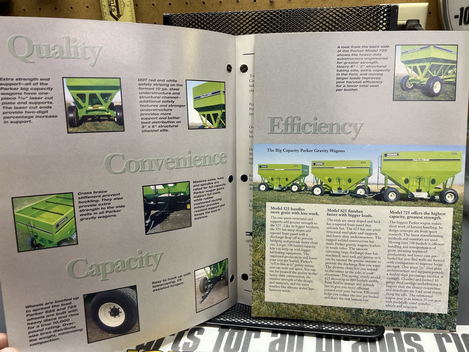 1995 Parker Industries Grain Wagon Brochure Jefferson IA Grain Chariots