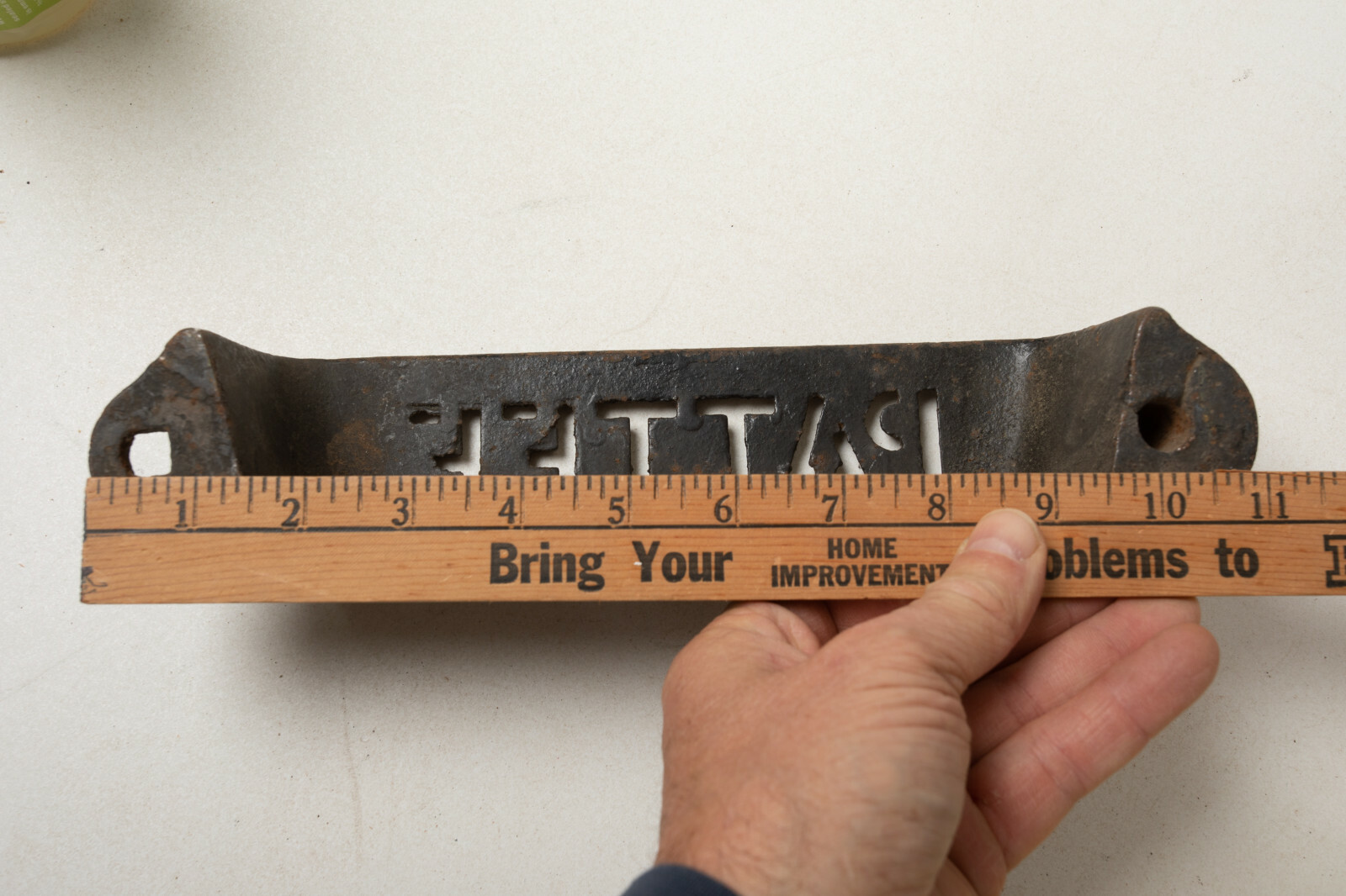 Pattee Tractor Cast Iron Shelf (R5L) Tool Glove Holder Drink Beer Can