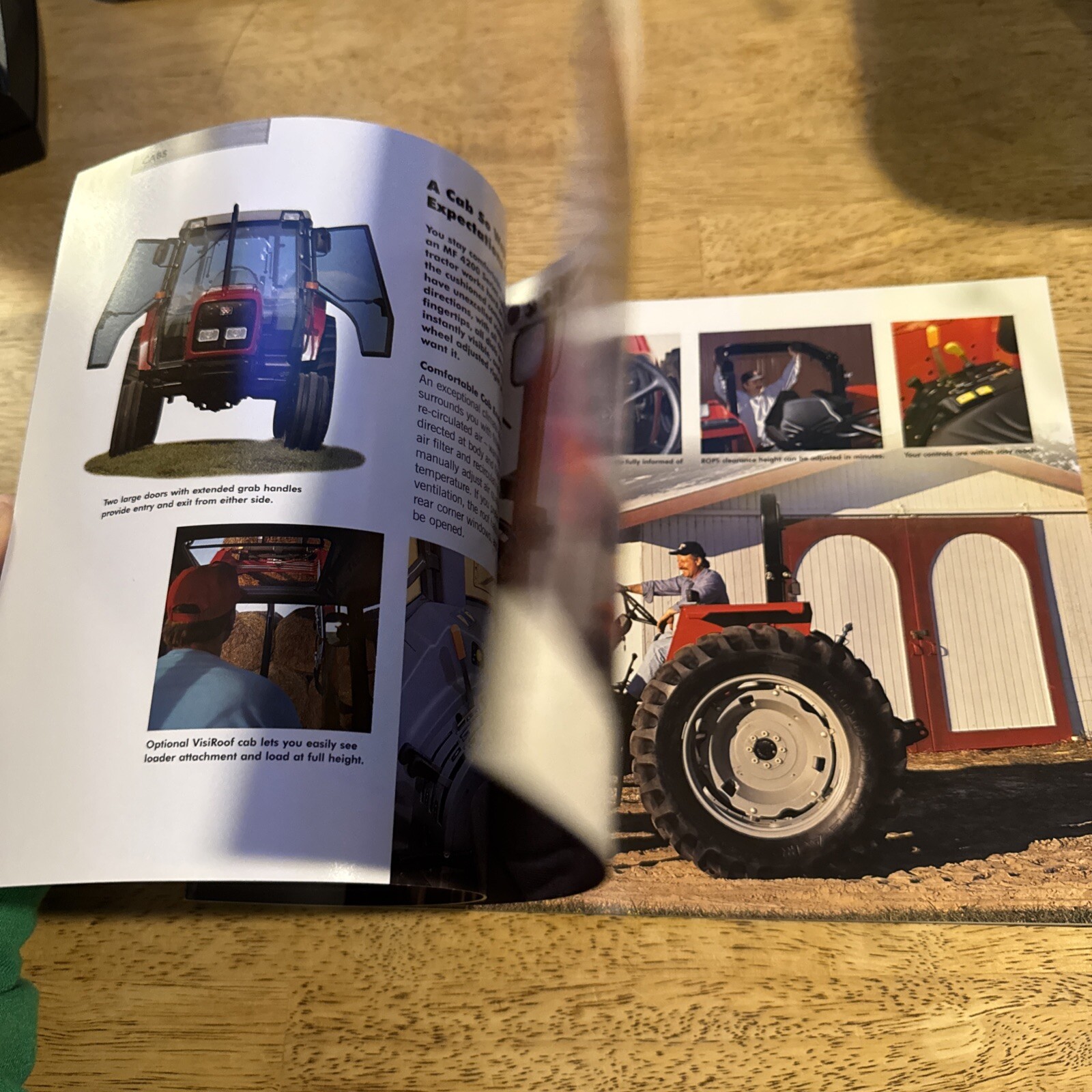 2001 MASSEY FERGUSON 4200 Series 55-99 PTO HP Tractors Sales Brochure