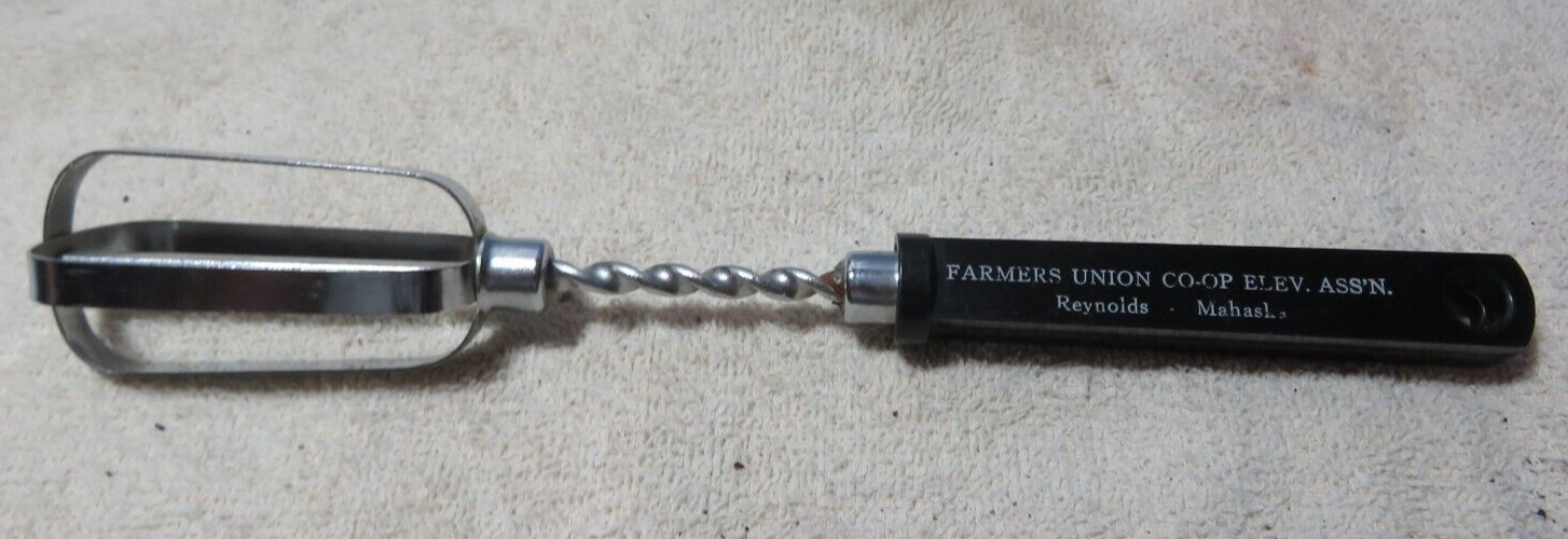 Vintage FARMERS UNION CO-OP ELEV. ASS&rsquo;N. Kitchen utensil beater advertising