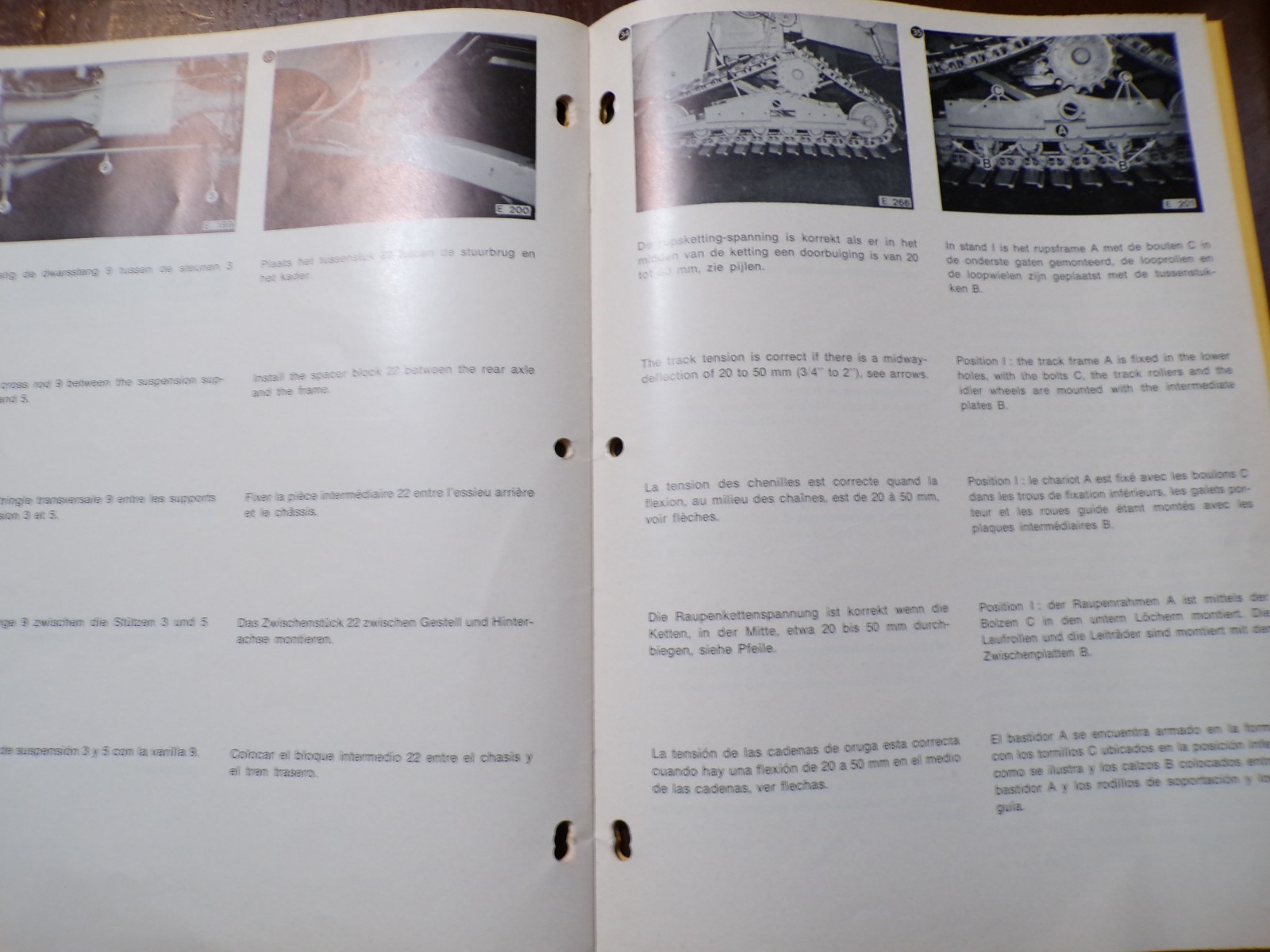 Clayson 1550 Combine Metal Tracks Assembly Instructions 1971