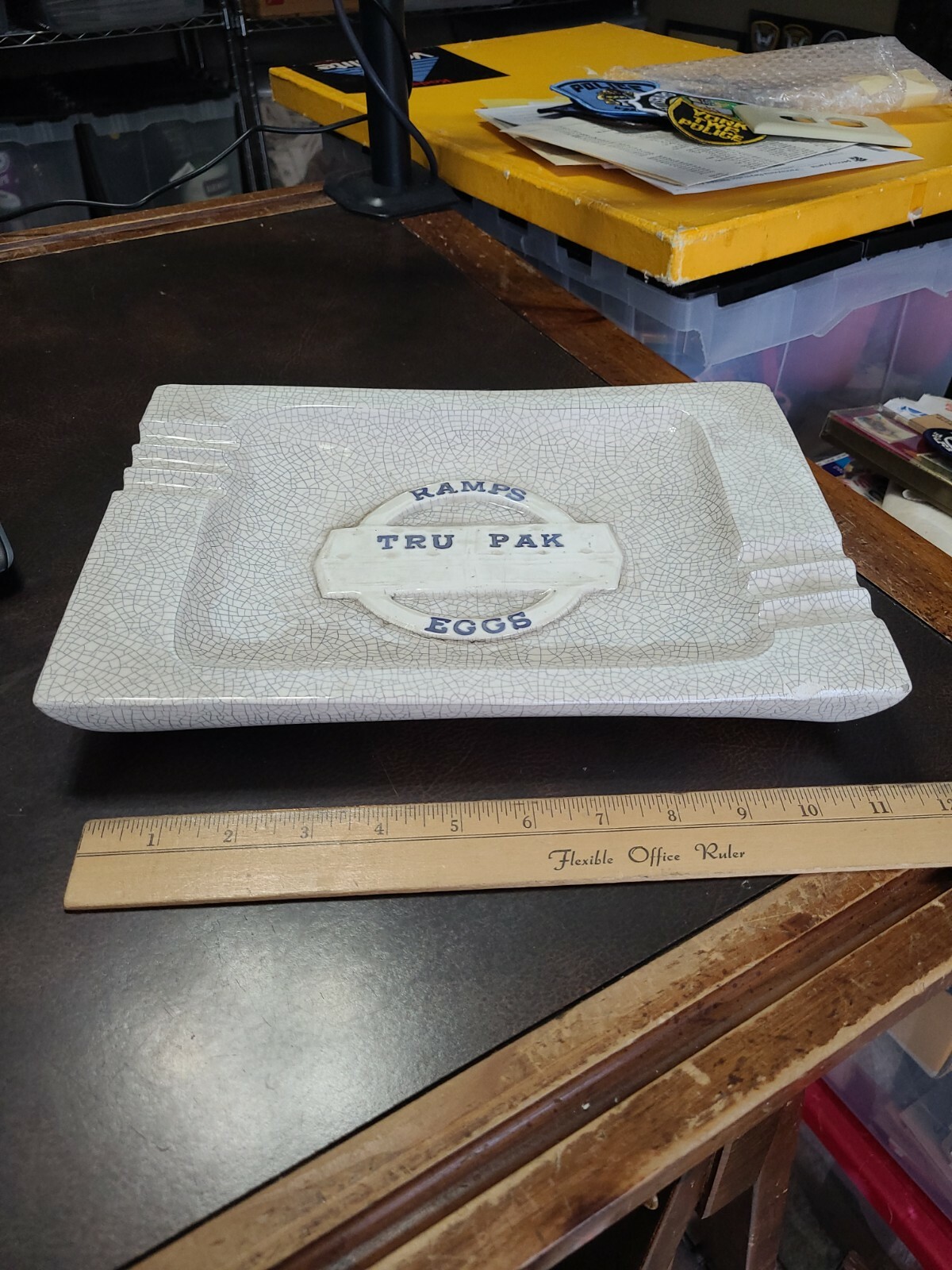 1940s XL Country Market Store Size Ramps Tru Pak Eggs Ceramic Ashtray