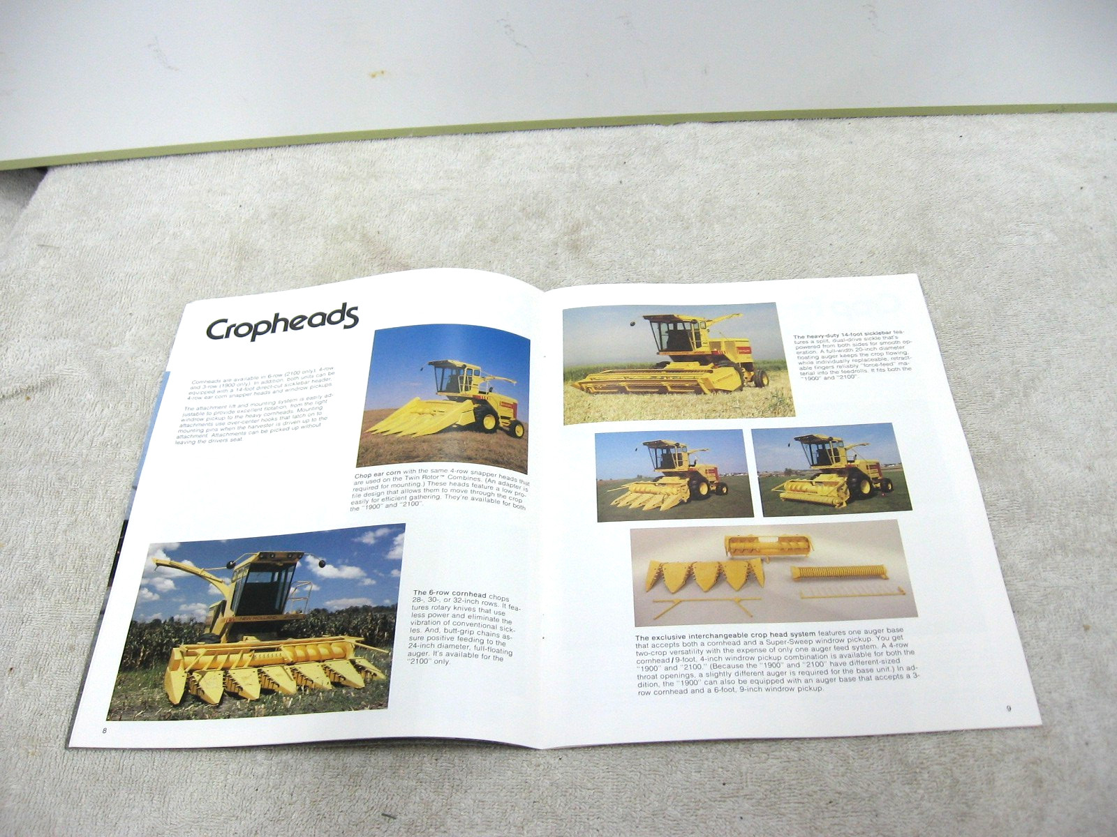 VINTAGE 1982 NEW HOLLAND SELF PROPELLED HARVESTER BROCHURE 1900 2100