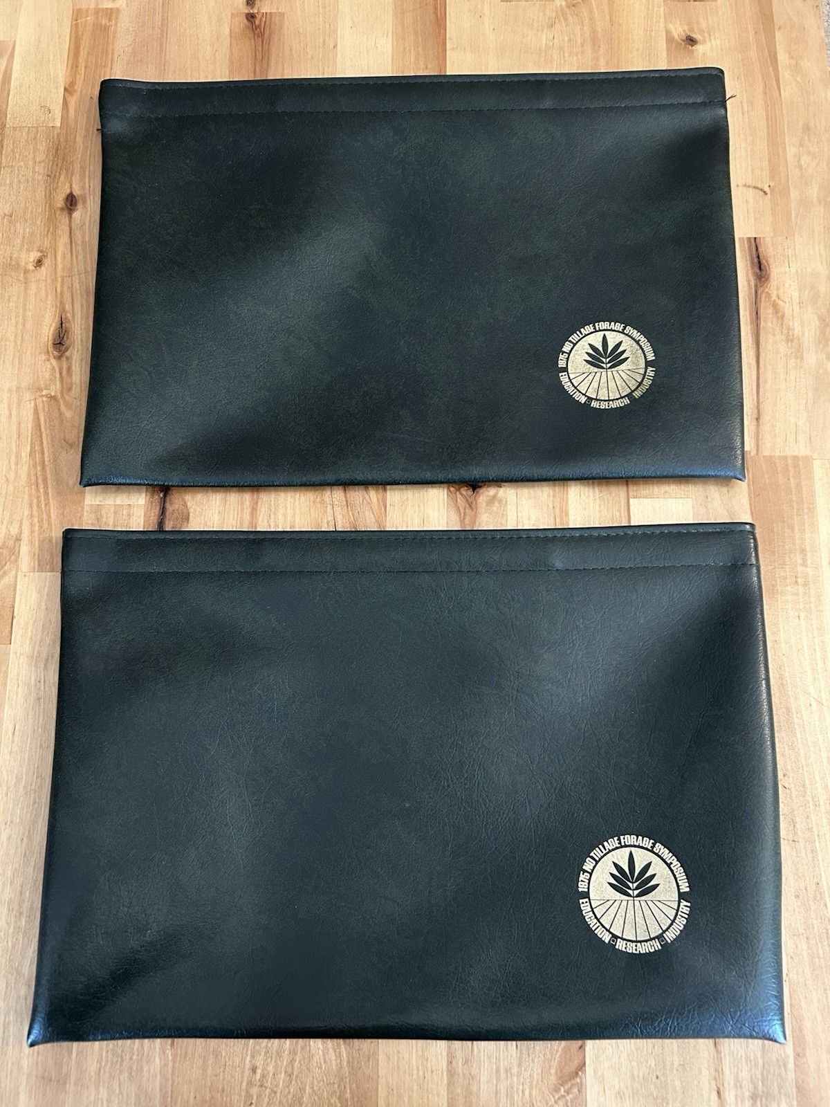 2- 1975 No-Tillage Forage FARM RESEARCH OSU Portfolio Vinyl Snap Top Doc Folders