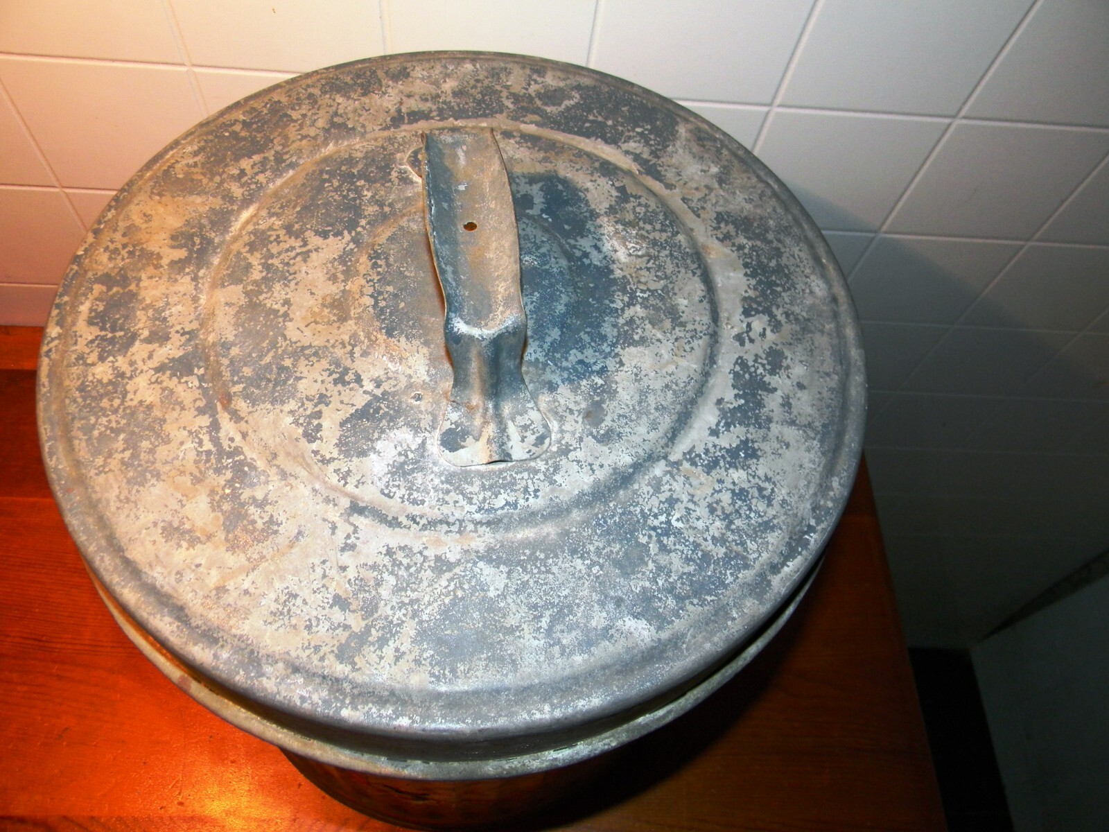 VINTAGE HAND BUCKET INDIAN LABEL 11 INCH TALL ZINC COATED WITH HANDEL PAIL