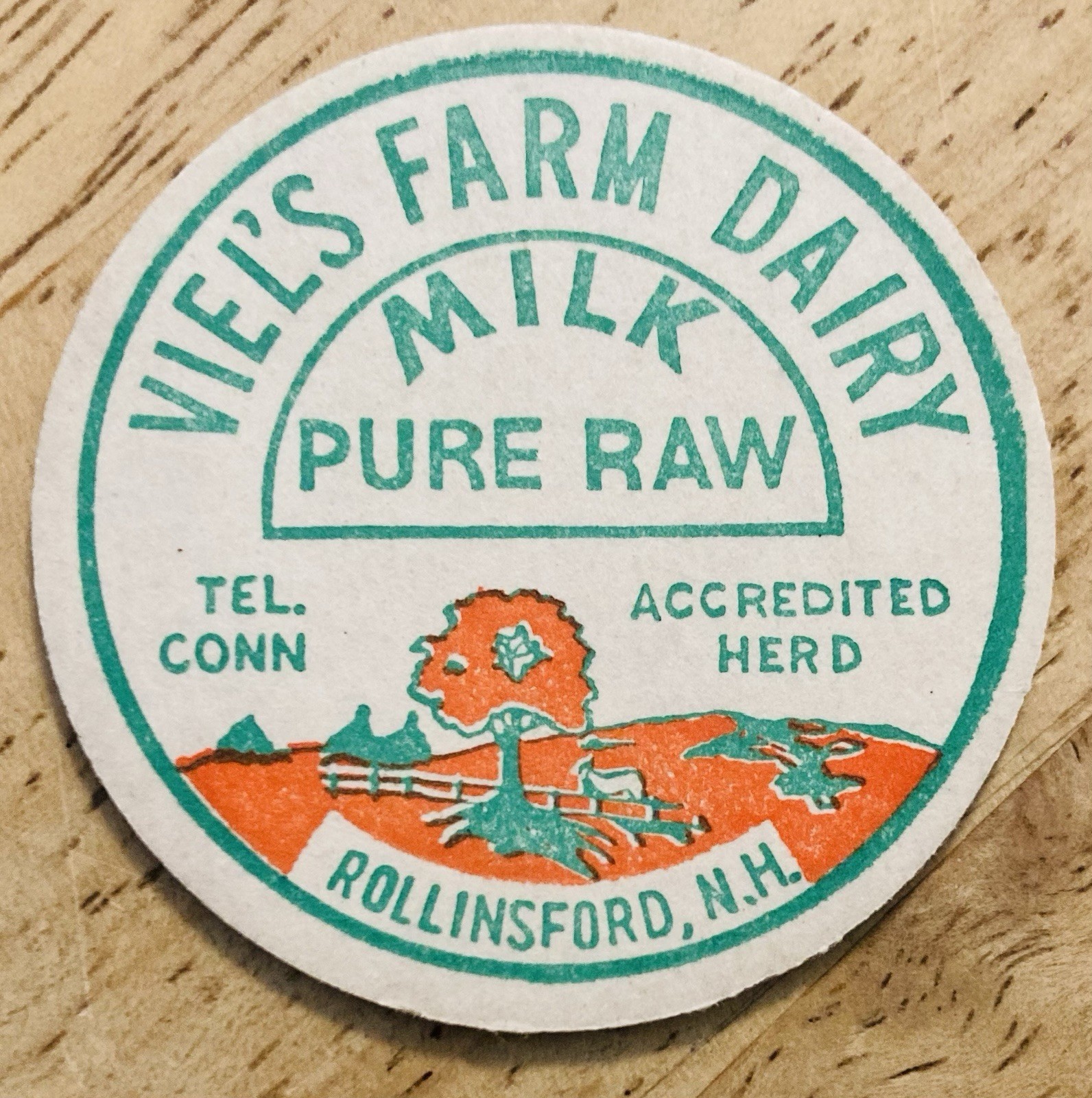 MILK BOTTLE CAP~VIEL’S FARM DAIRY, ROLLINSFORD, NH. PURE RAW MILK