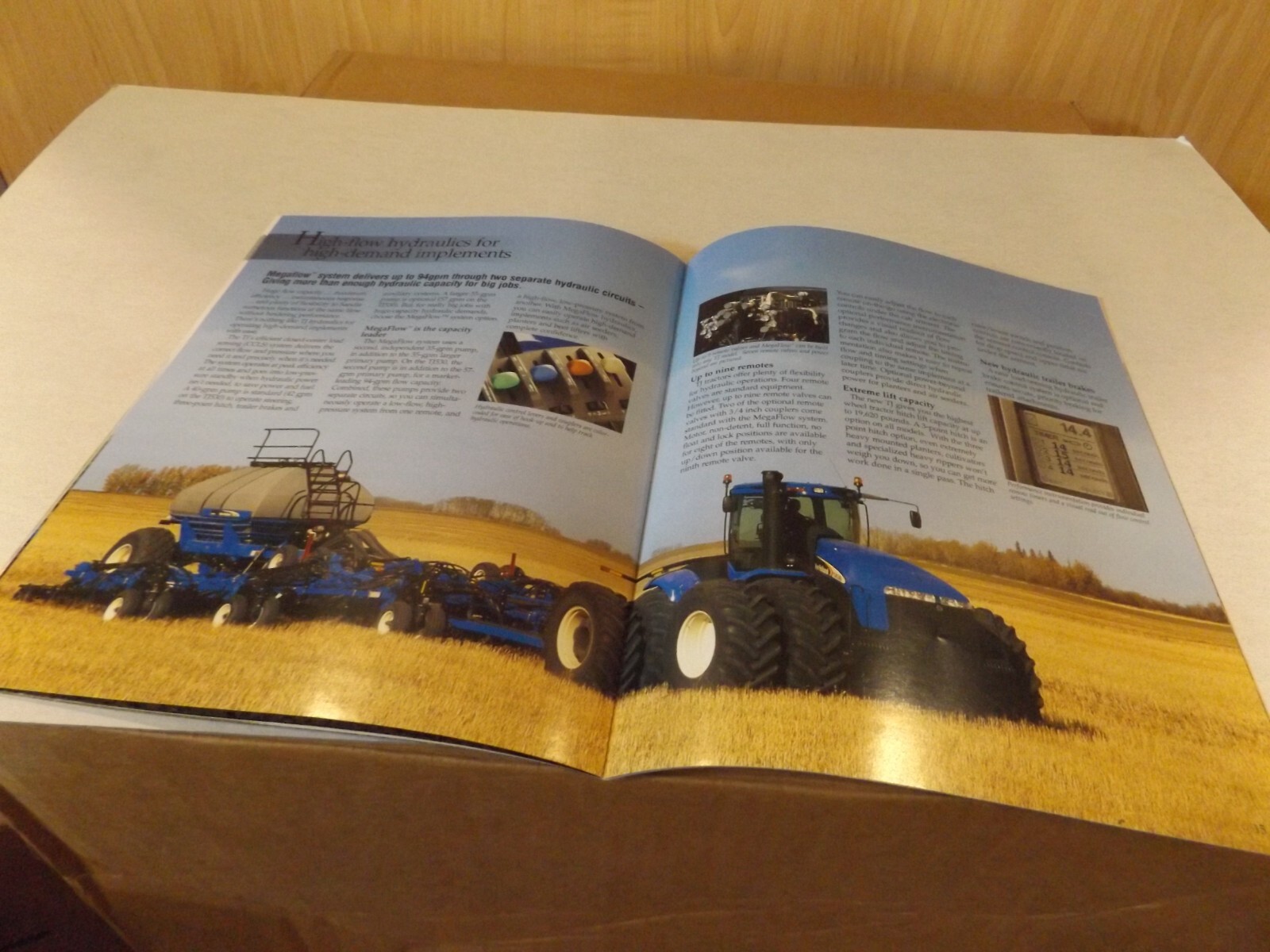 2006 NH TJ SERIES II TRACTORS 280 to 530 hp. 4WD TRACTORS. LIT # NH5120501