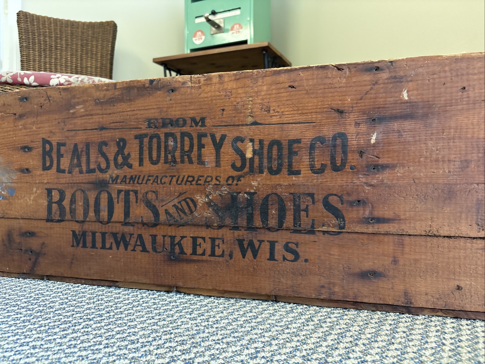 XL Antique Wooden Crate Beals & Torrey Shoe Co. Milwaukee Wisconsin Boot Box