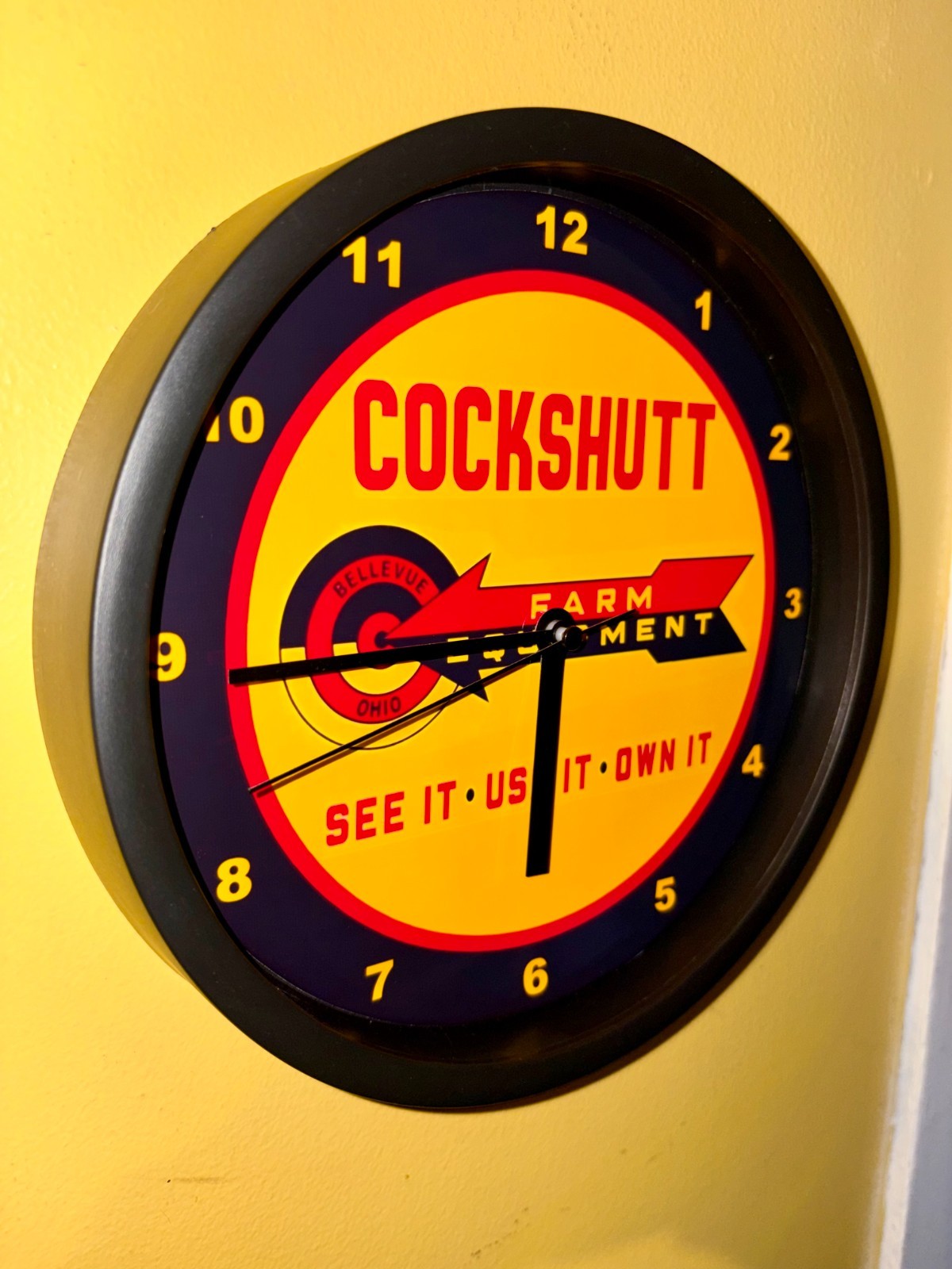 Cockshutt Farm Tractor Barn Garage Man Cave Clock Advertising Sign