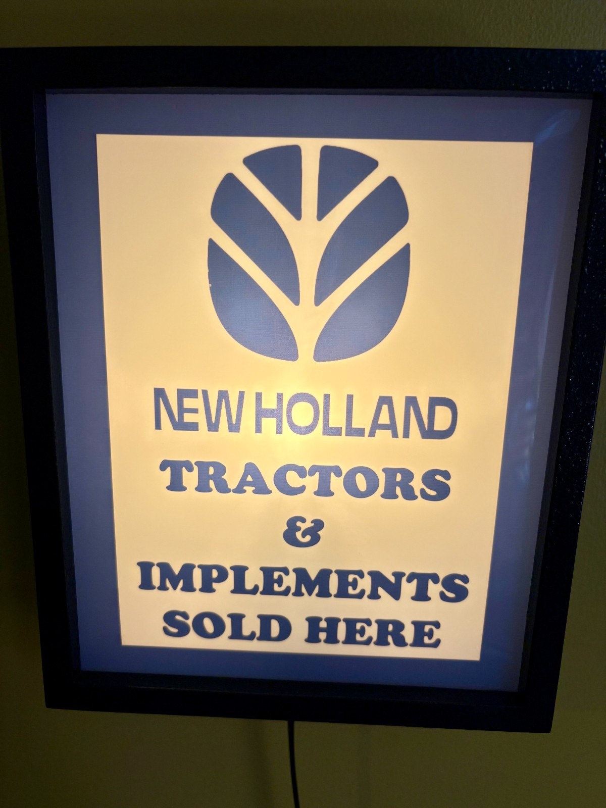 New Holland Farm Tractors Barn Dealer Garage Retro Advertising Lighted Sign