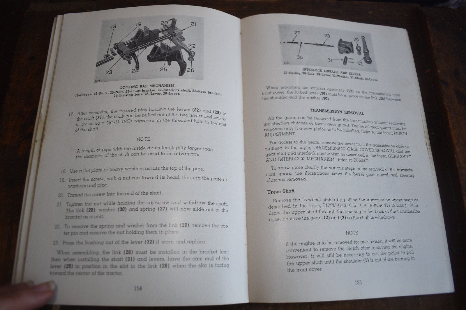 1950s Caterpillar Servicemen&rsquo;s Reference Book for D8 Tractor Repair Manual