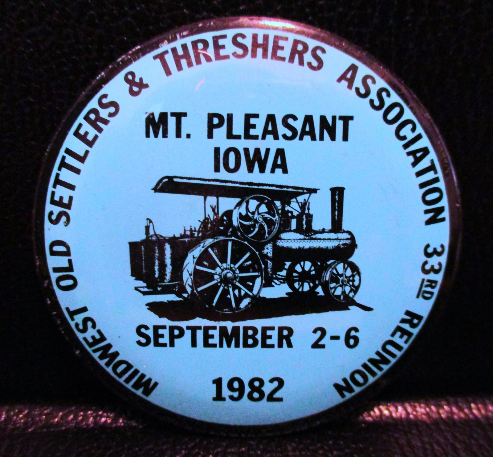 *1982 Midwest Thresher Reunion Mt Pleasant Steam Engine Tractor Pinback Button