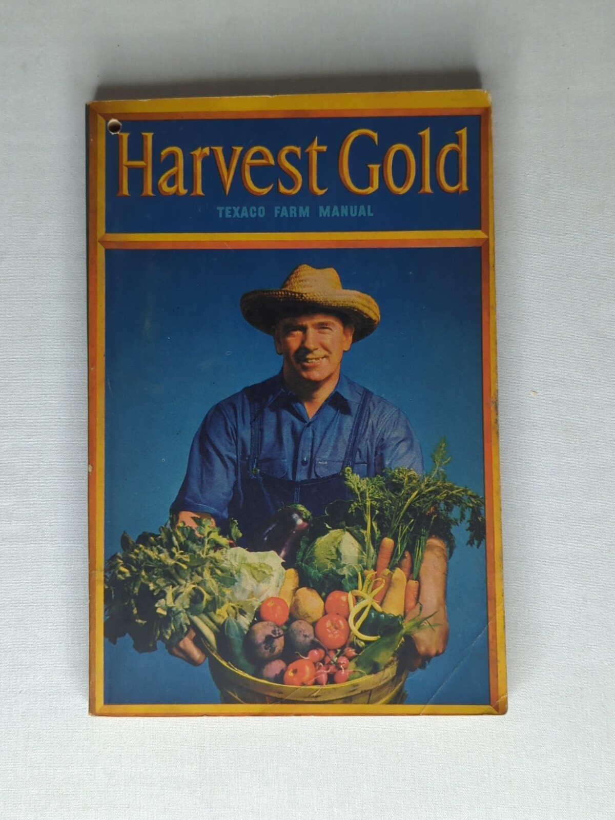 Vintage Booklet Harvest Gold Texaco Farm Manual 1943