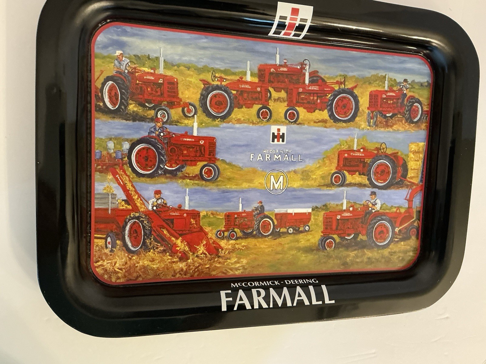 McCORMICK-DEERING FARMALL M TRACTORS SERVICING METAL TRAY « WISH LIST »