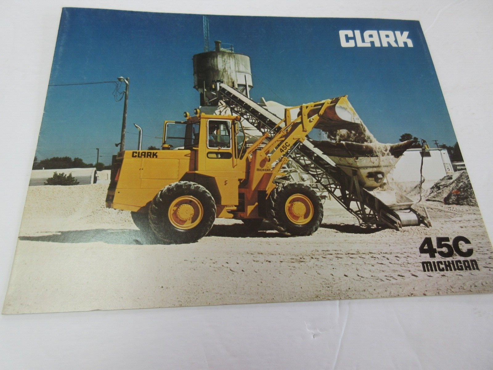 Clark Michigan 45C Tractor Shovel (Wheel Loader) Opens to 17×22&Prime; Poster